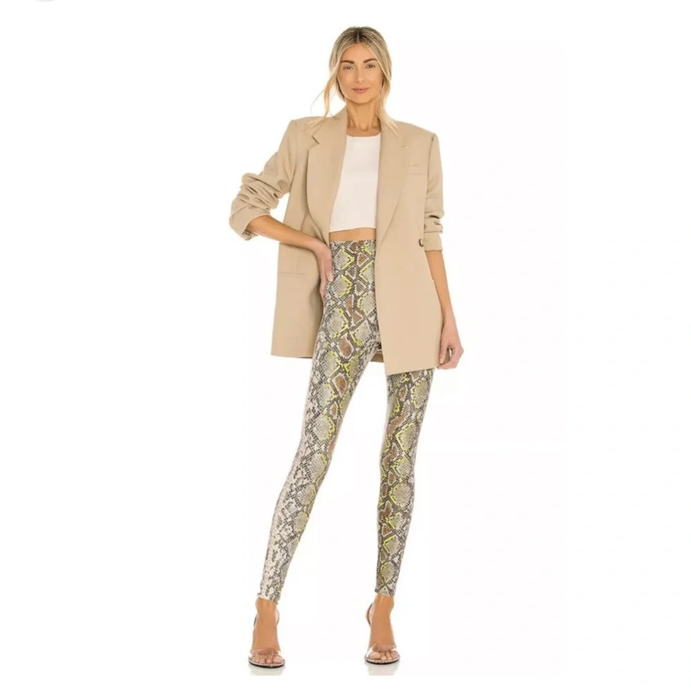 NWT Commando Faux Animal Legging with Control Neon Snake